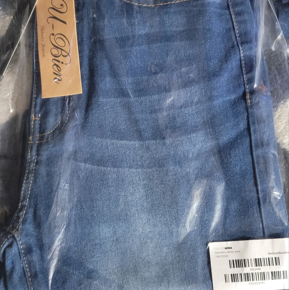 I received the wrong size...all for $55 Skinny high rise jeans.